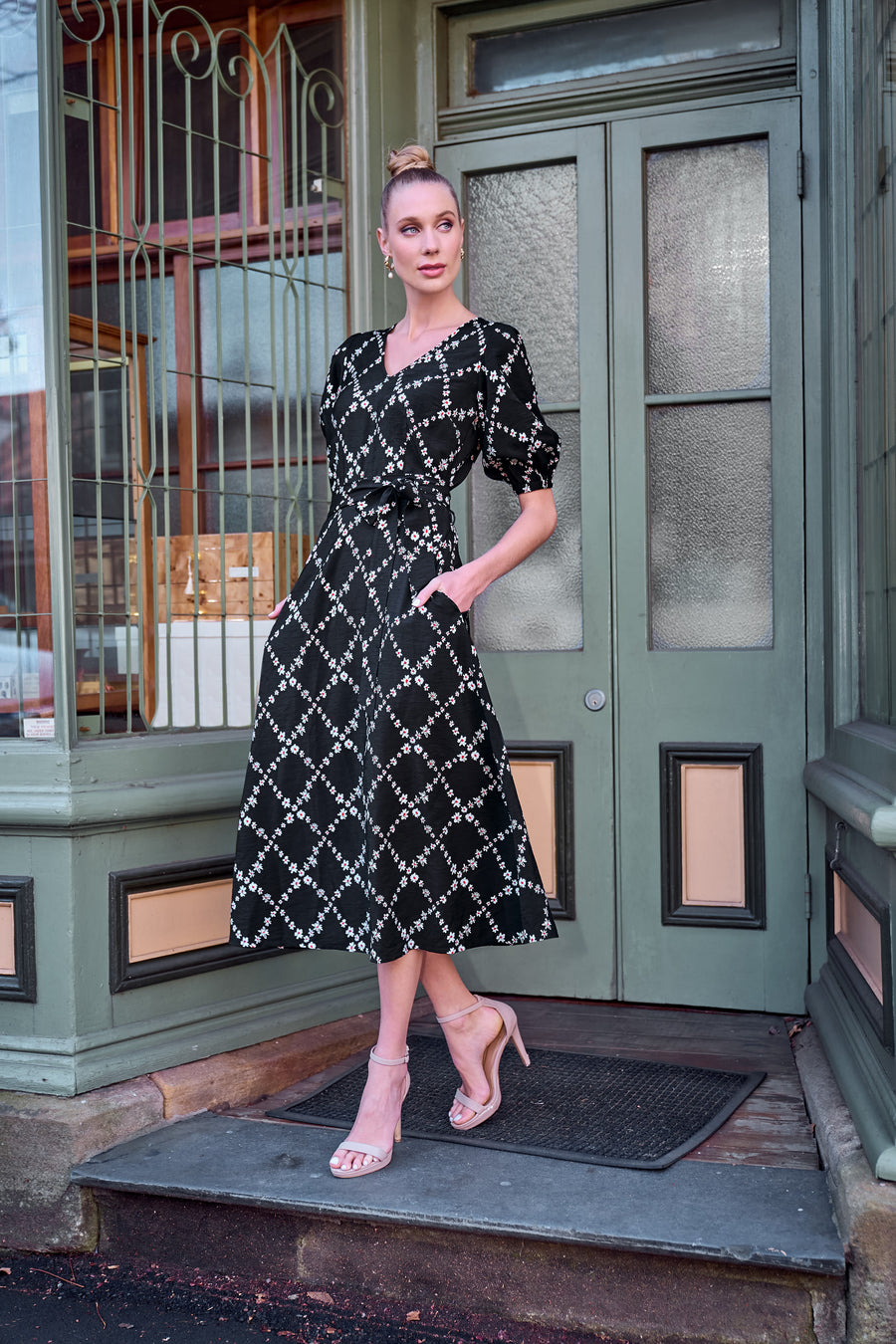 Chiara 'Daisy Diamond' Fit and Flare Midi Dress