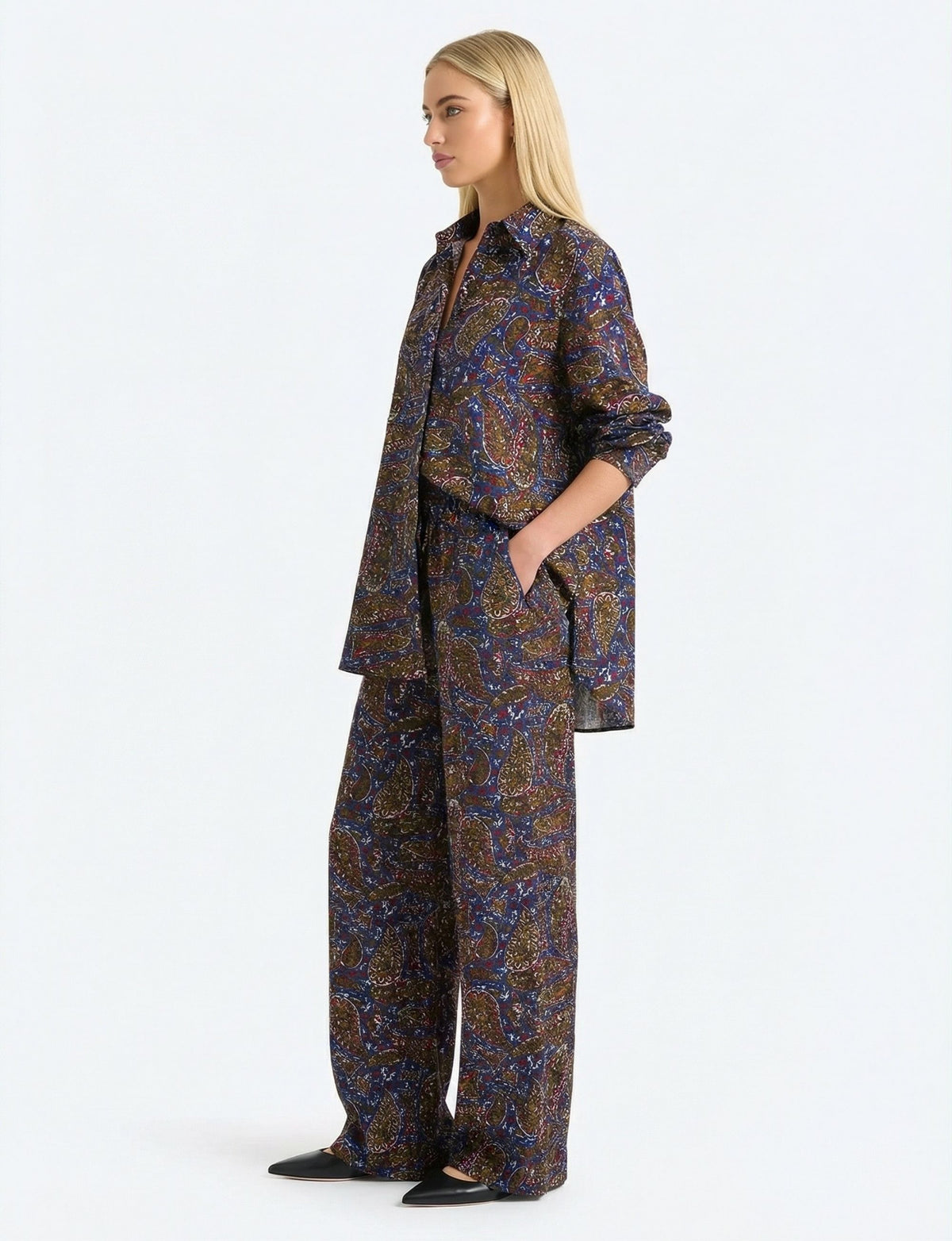 Eliana 'Paisley Sketch' LS Tunic Shirt