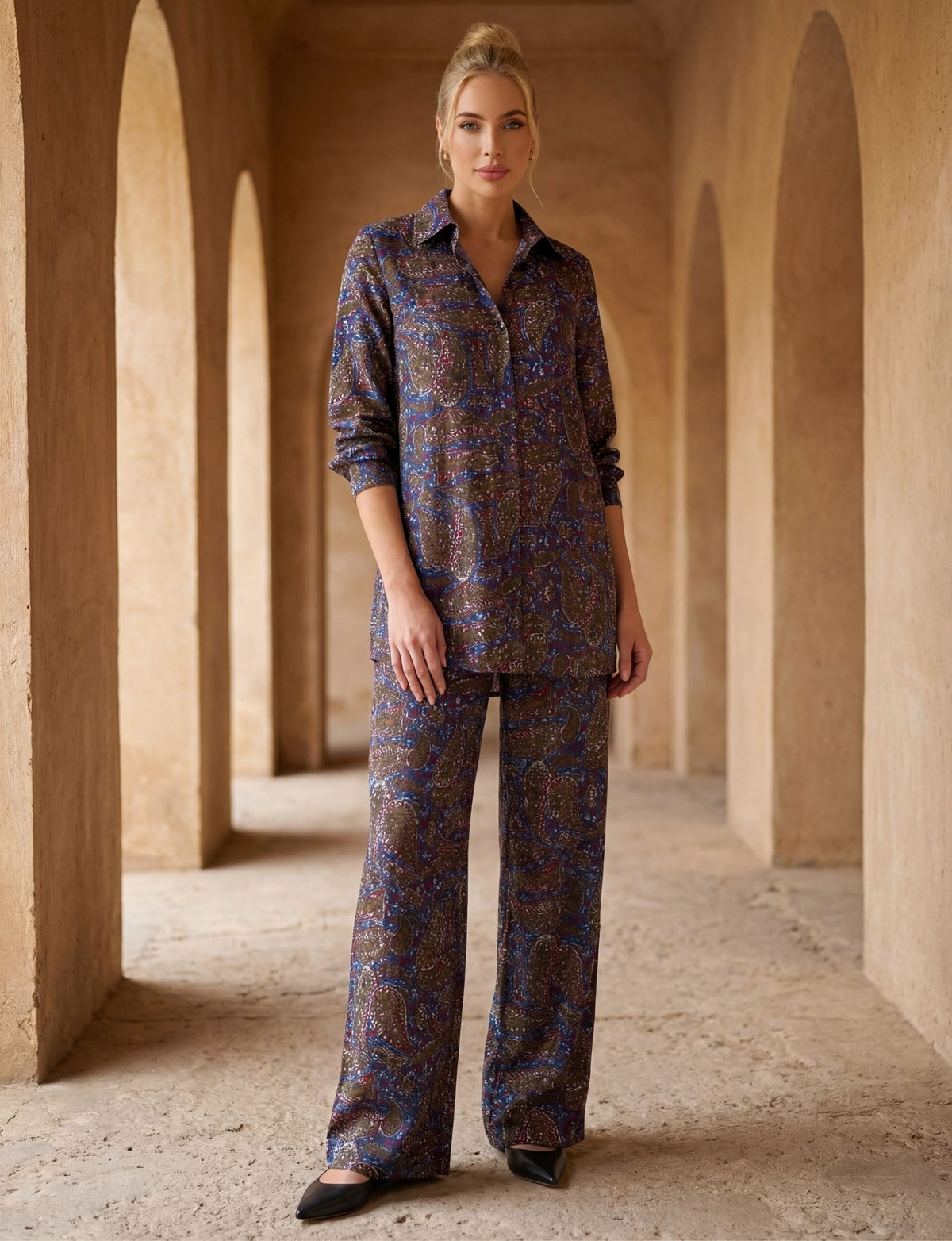 Eliana 'Paisley Sketch' LS Tunic Shirt