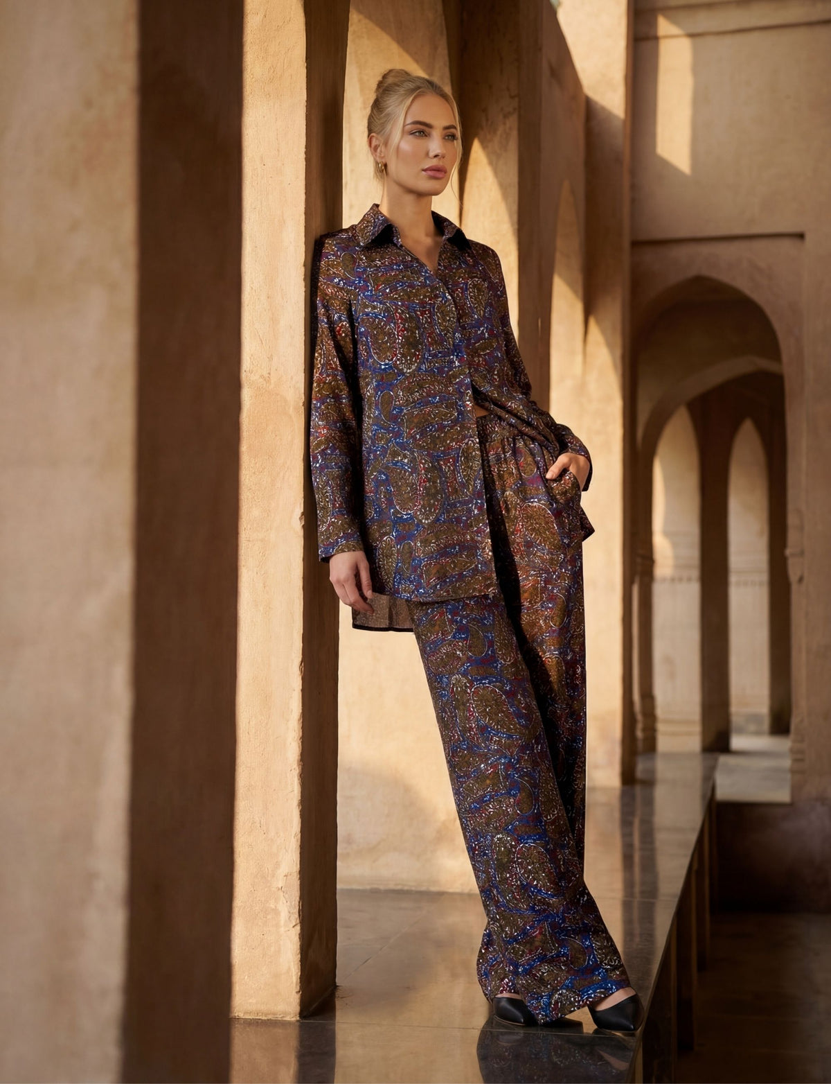 Felicity 'Paisley Sketch' Straight Leg Pant